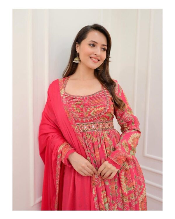 Anarkali gown set - Image 8
