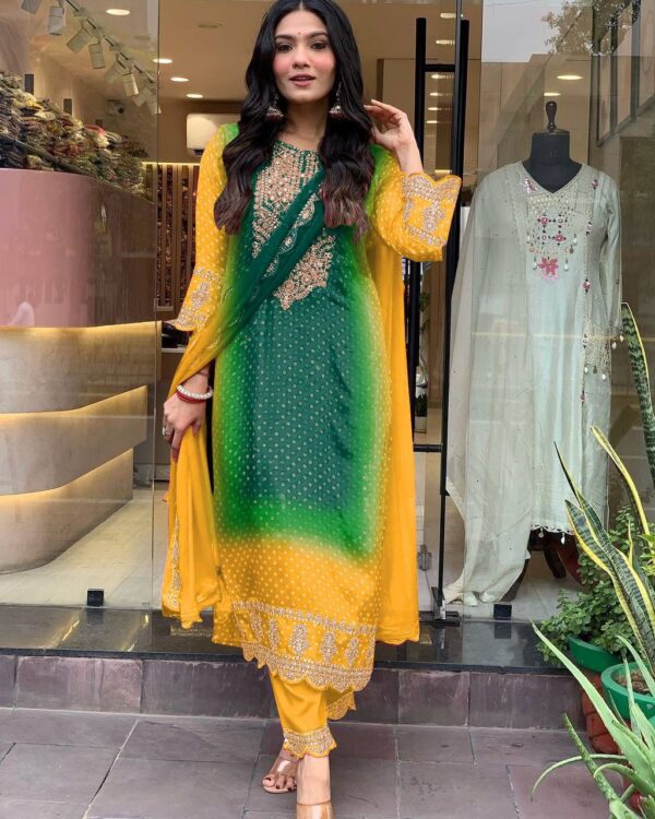 Bandhni print with mirror work - Image 4