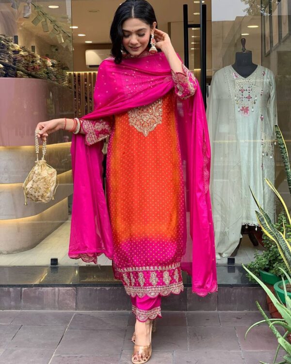 Bandhni print with mirror work - Image 7