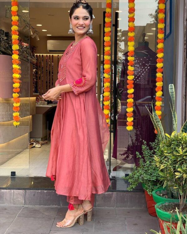 Embroidery & Mirror Work in kurti - Image 3