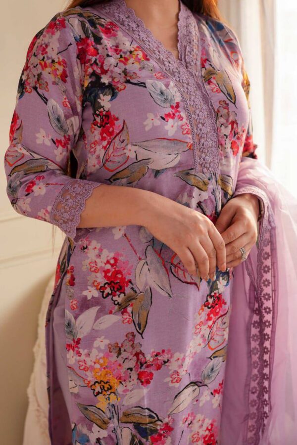 Printed silk suit set with organza dupatta - Image 2
