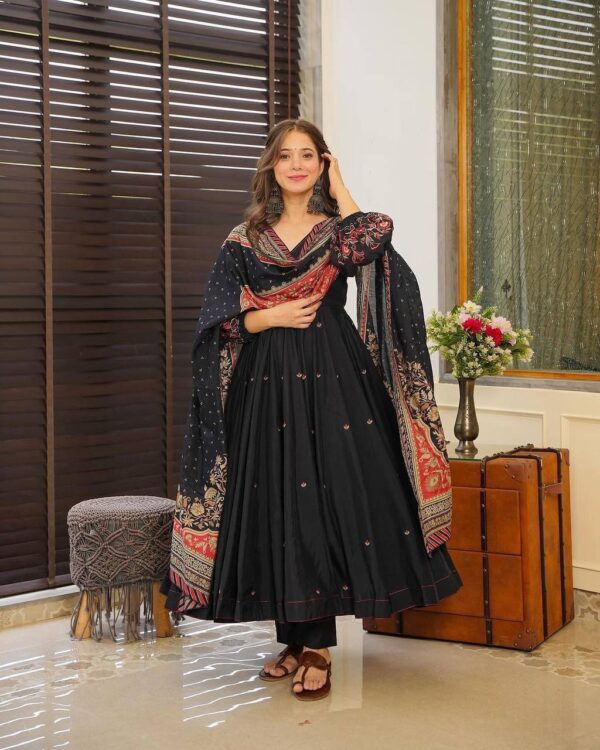Anarkali gown - Image 4