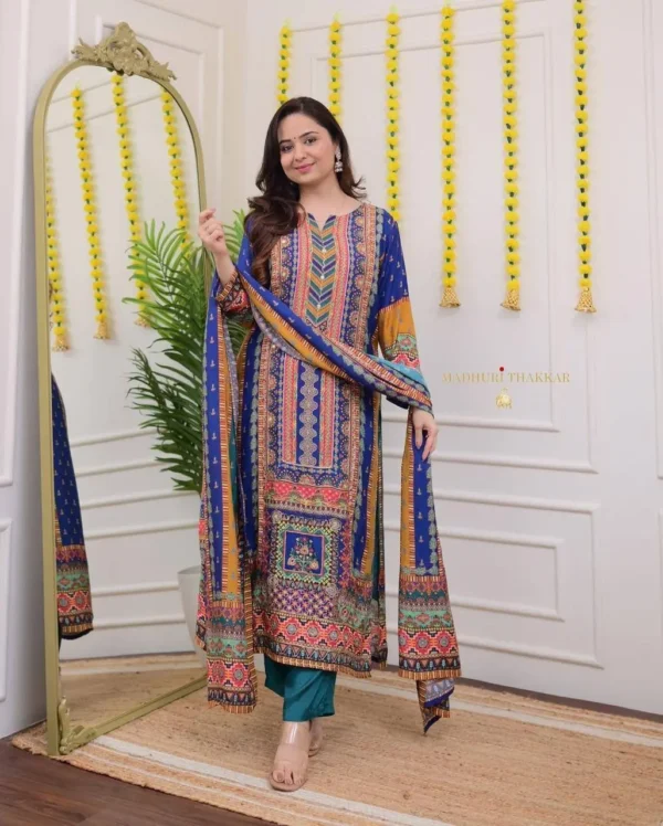 Royal Blue Printed Kurta Set for Women - Image 6