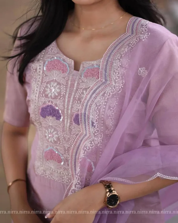 Light Pink Embroidered Kurta Set for Graceful Festive Looks - Image 4
