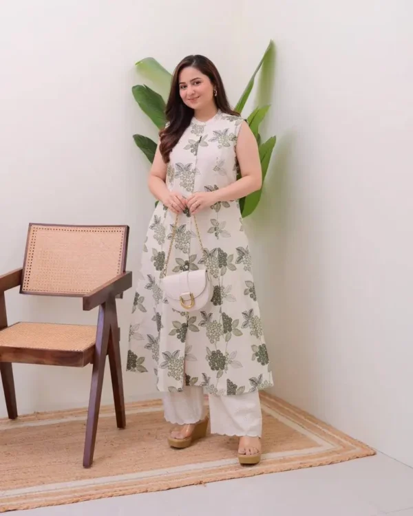 Elegant Sleeveless Kurti Set - Image 16