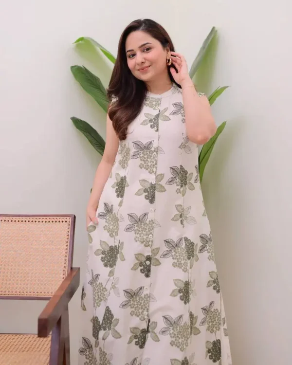 Elegant Sleeveless Kurti Set - Image 20