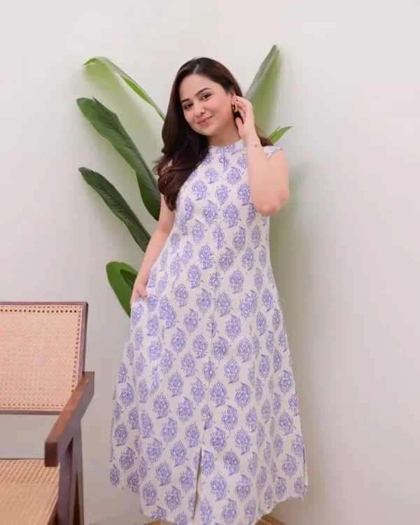 Floral print kurti set in white and blue perfect for casual daywear