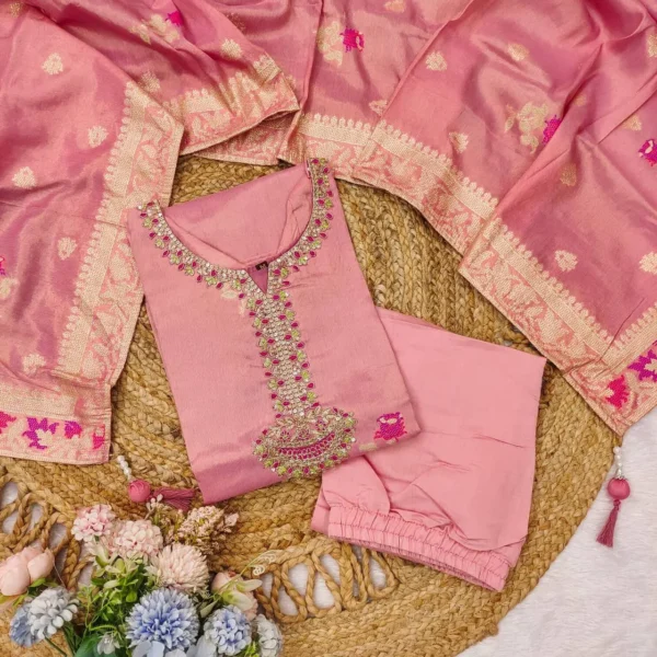 Elegant pink kurta set with zari border dupatta