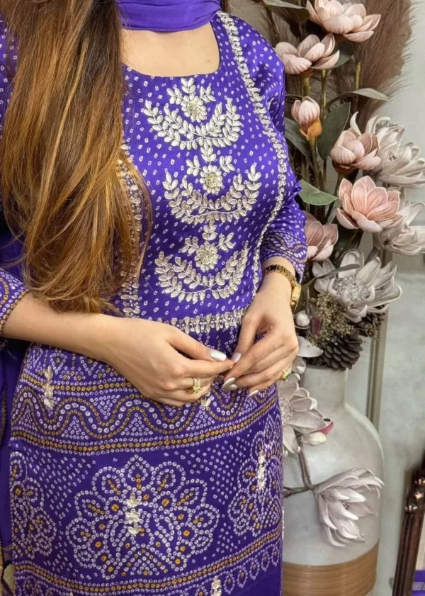 Purple Chinon Kurta Set with Bandhani Print & Gold Embroidery - Image 2