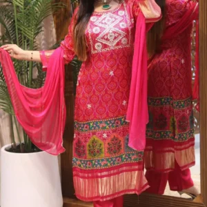 Pink Masleen Kurti Set with Bandhani-style print, embroidered neckline, and festive multicolored border – ethnic wear for Ganesh Chaturthi and festivals.