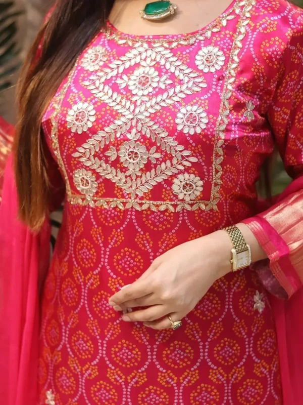 Pink Masleen Kurti Set with Bandhani Print & Embroidered Neckline - Image 3
