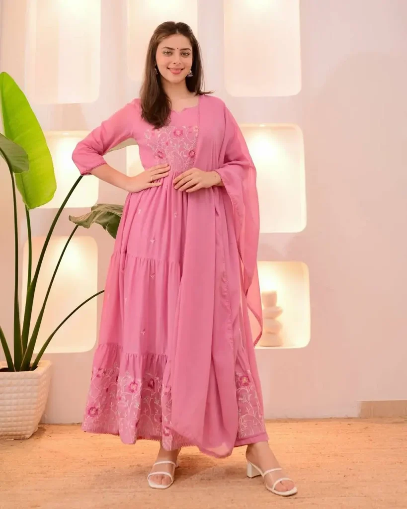 Designer pink kurta set with floral embroidery – ethnic party wear fashion
